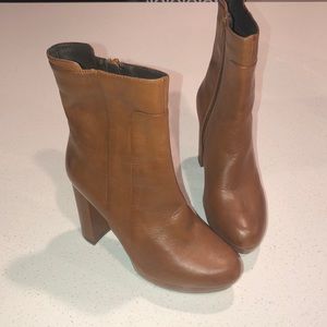 Steve Madden saddle color heeled booties